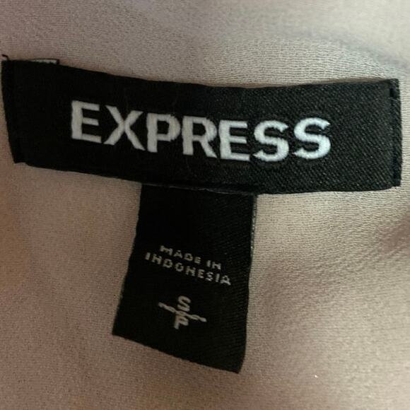 Express Pink Floral Cinched Waist Flutter Sleeve Keyhole Back Peplum Blouse Sz M - Picture 5 of 6